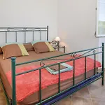 Prázdninový dům Awesome In Maria Poggio