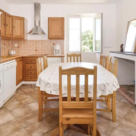 Holiday home Awesome In Maria Poggio *