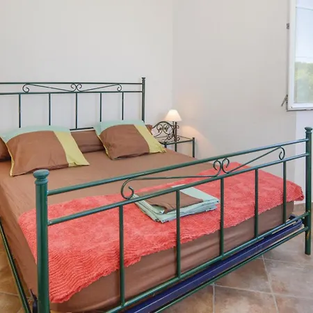 Holiday home Awesome In Maria Poggio